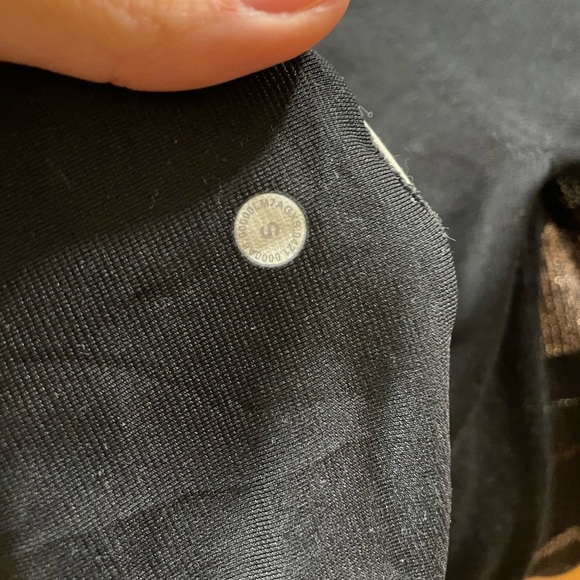 LULULEMON-Pace Breaker Linerless Short 
Gravel Dust White Opal Lunar Rock - Picture 7 of 7